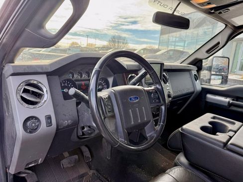 Used 2013 Ford F350 Lariat w/ Lariat Interior Pkg image 8