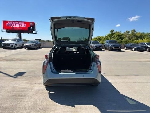 Used 2018 Toyota Prius Two w/ Prius Two Safety Plus Package image 9