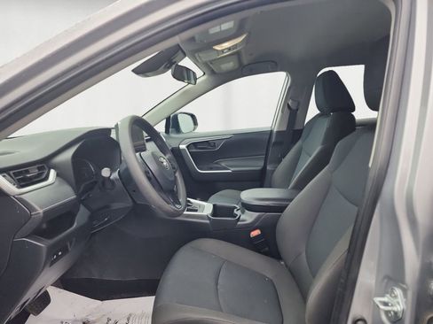 Used 2023 Toyota RAV4 LE image 9