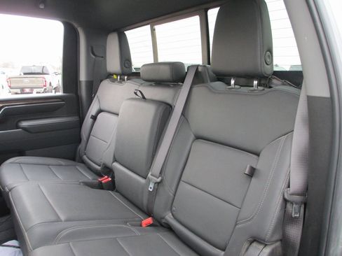 Used 2024 Chevrolet Silverado 3500 LT w/ Convenience Package image 18