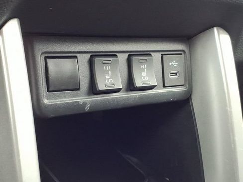 Certified 2025 Toyota Corolla Cross XLE FWD image 26