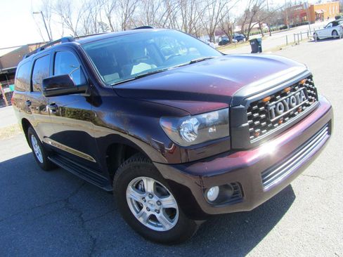 Used 2012 Toyota Sequoia SR5 image 3