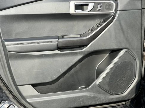 Used 2023 Ford Explorer 4WD image 16