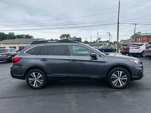 Used 2019 Subaru Outback 2.5i Limited AWD/4WD image 9