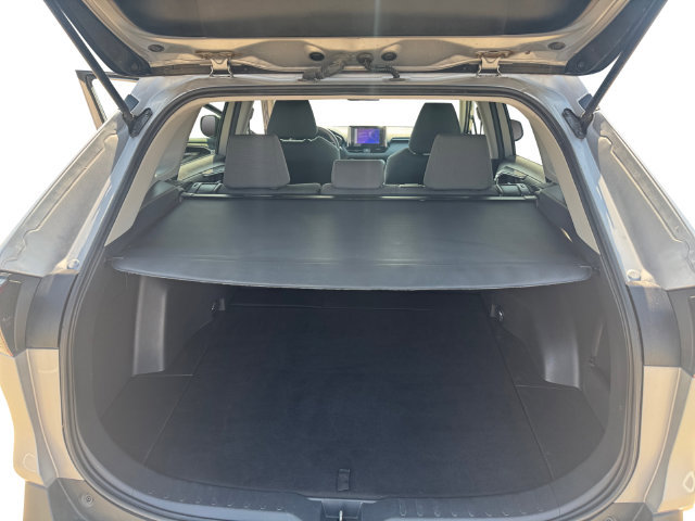 Used 2024 Toyota RAV4 XLE FWD image 13