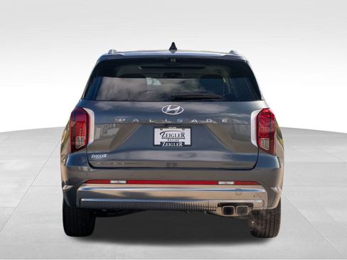 Used 2024 Hyundai Palisade Calligraphy image 6