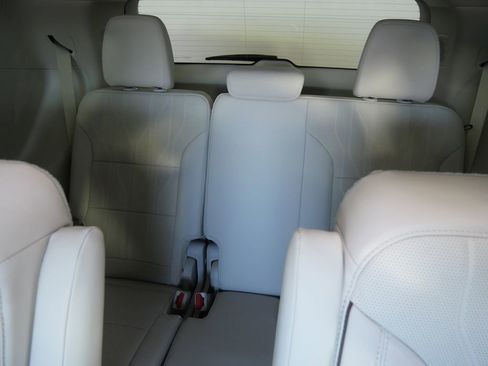 New 2026 Buick Enclave Avenir w/ Super Cruise Package AWD/4WD image 18