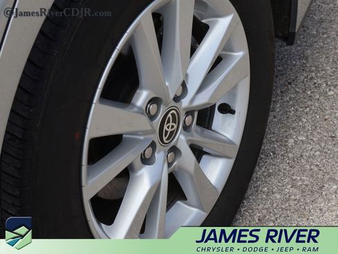 Used 2026 Toyota Camry LE FWD image 37