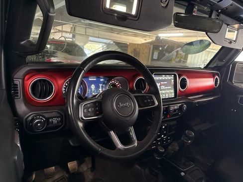 Used 2018 Jeep Wrangler Unlimited Rubicon AWD/4WD image 6