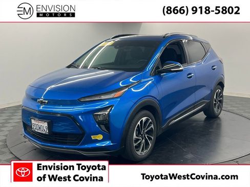 Used 2022 Chevrolet Bolt EUV Premier w/ Sun & Sound Package image 1
