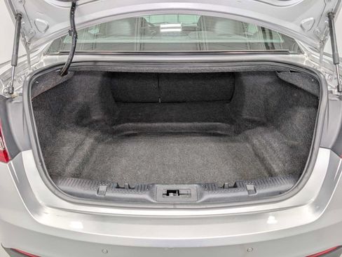 Used 2019 Ford Taurus Limited AWD/4WD image 7