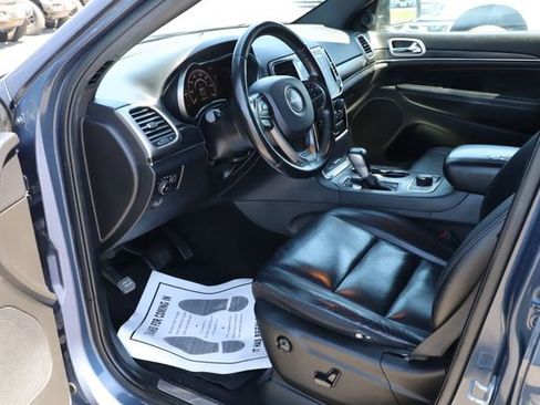 Used 2020 Jeep Grand Cherokee Limited AWD/4WD image 11