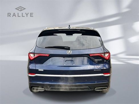 Used 2023 Acura MDX SH-AWD w/ Advance Package image 4