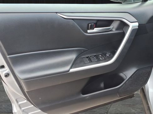 Used 2024 Toyota RAV4 XLE FWD image 12