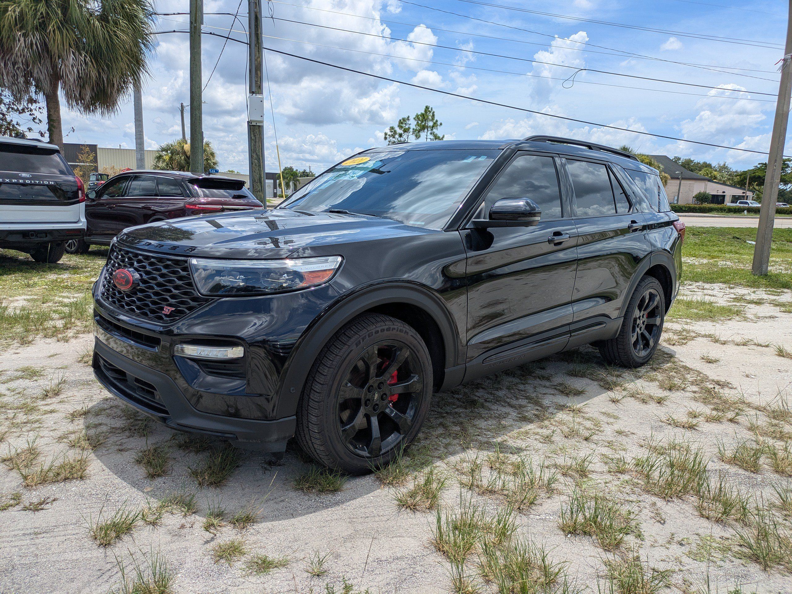 Used 2021 Ford Explorer ST w/ Equipment Group 401A AWD/4WD image 8