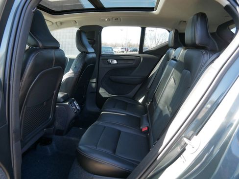 New 2026 Volvo XC40 B5 Ultra w/ Climate Package image 6