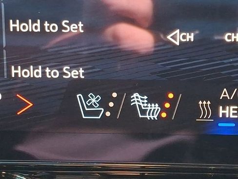 Used 2024 Chevrolet Blazer EV RS image 22