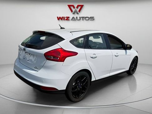 Used 2016 Ford Focus SE w/ Equipment Group 201A FWD image 5