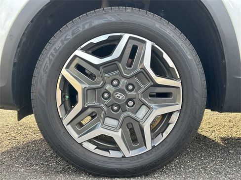 Used 2023 Hyundai Santa Fe Limited image 10