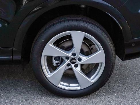 New 2025 Audi Q5 Premium Plus image 11