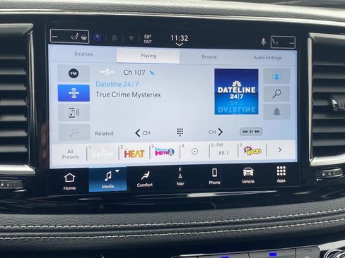 New 2026 Chrysler Pacifica Limited image 13