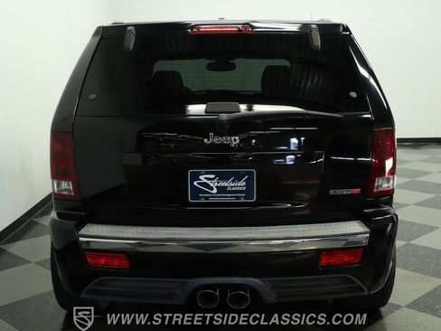 Used 2006 Jeep Grand Cherokee SRT8 w/ SRT Option Group I image 8