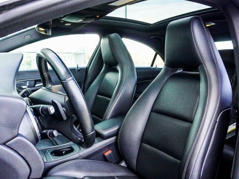 Used 2018 Mercedes-Benz CLA 250 w/ Premium Package image 31