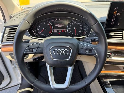 Used 2023 Audi Q5 2.0T Premium AWD/4WD image 9