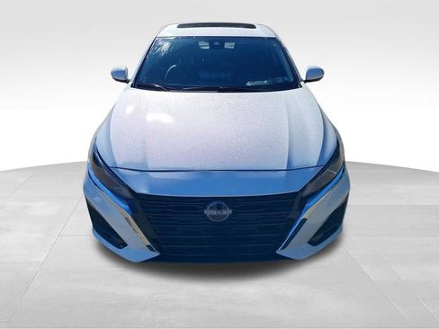 New 2025 Nissan Altima 2.5 SL image 9