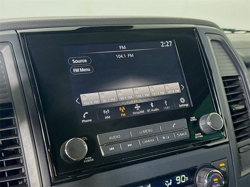 Used 2024 Nissan Titan SV w/ SV Convenience Package image 27