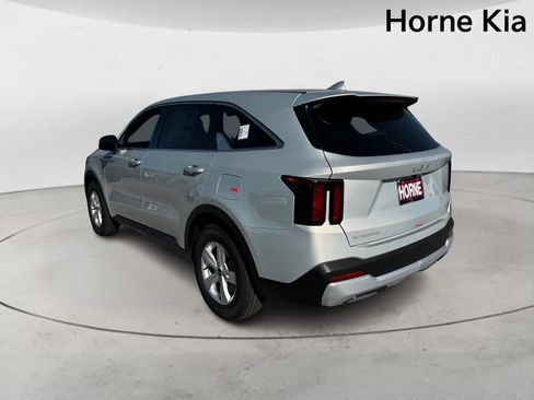 New 2026 Kia Sorento LX image 5