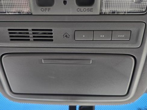 Used 2012 Honda Pilot Touring image 32