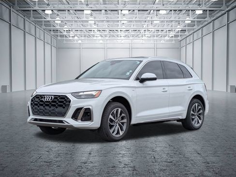 Used 2023 Audi Q5 2.0T Premium w/ Convenience Package AWD/4WD image 9