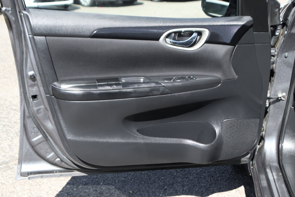 Used 2019 Nissan Sentra SV FWD image 14