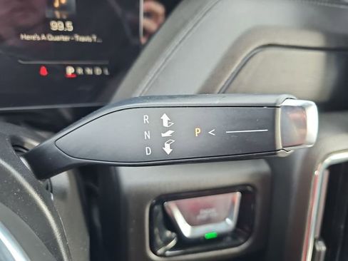 Used 2025 GMC Yukon Denali image 16