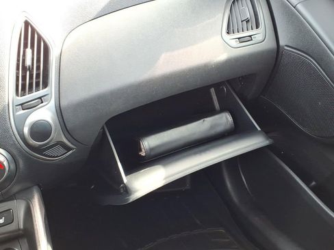 Used 2014 Hyundai Tucson SE image 19