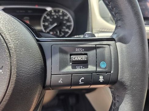 Used 2023 Nissan Rogue SL AWD/4WD image 27