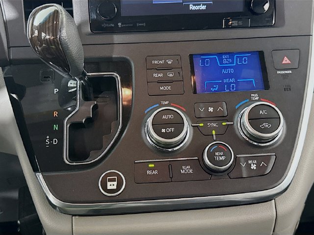 Used 2016 Toyota Sienna XLE w/ XLE Navigation Package FWD image 19