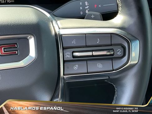 Certified 2025 GMC Acadia Elevation image 24