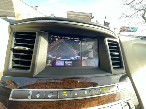 Used 2019 INFINITI QX60 Luxe w/ Sensory Package image 18