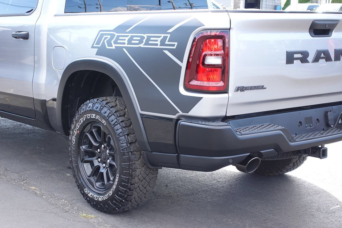 Used 2025 RAM 1500 Rebel AWD/4WD image 10