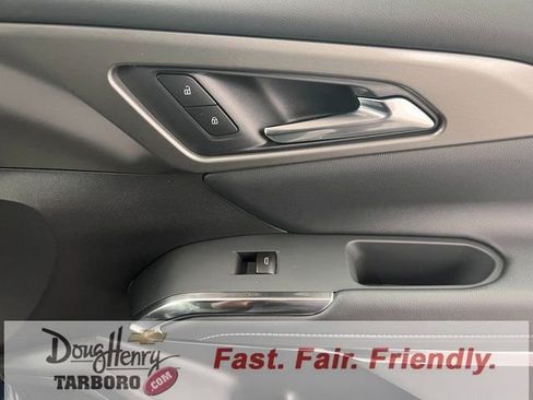 New 2026 Chevrolet Traverse LT w/ Driver Confidence Package FWD image 43