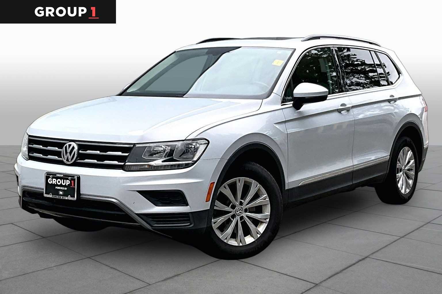 Used 2018 Volkswagen Tiguan SE w/ Panoramic Sunroof Package AWD/4WD image 1