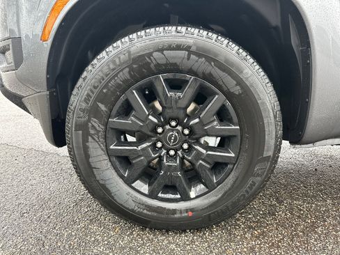 New 2026 Nissan Frontier SV w/ SV Convenience Package image 11
