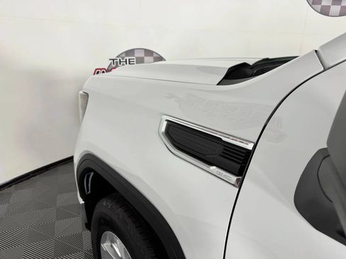Used 2023 GMC Sierra 1500 SLE AWD/4WD image 23