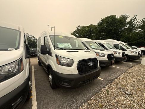 New 2026 Ford Transit 250 148 Medium Roof Extended AWD w/ Load Area Protection Package image 3