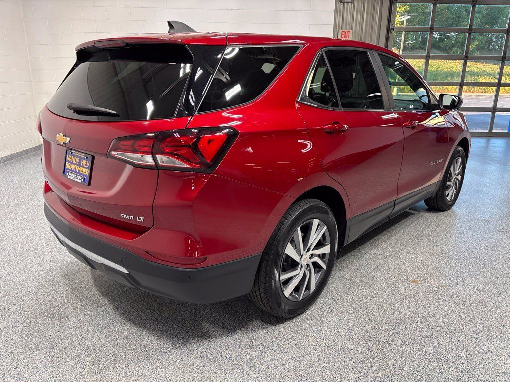 Used 2024 Chevrolet Equinox LT w/ LPO, Floor Liner Package AWD/4WD image 7