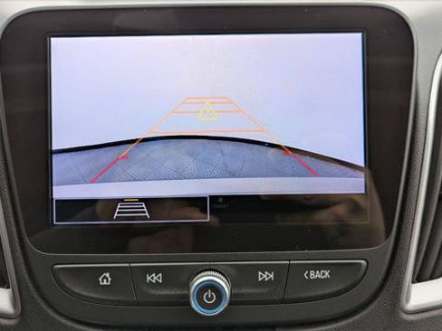 Used 2025 Chevrolet Malibu LT FWD image 31