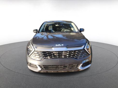 Used 2025 Kia Sportage LX image 2