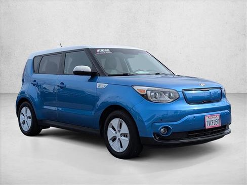 Used 2016 Kia Soul EV + image 3